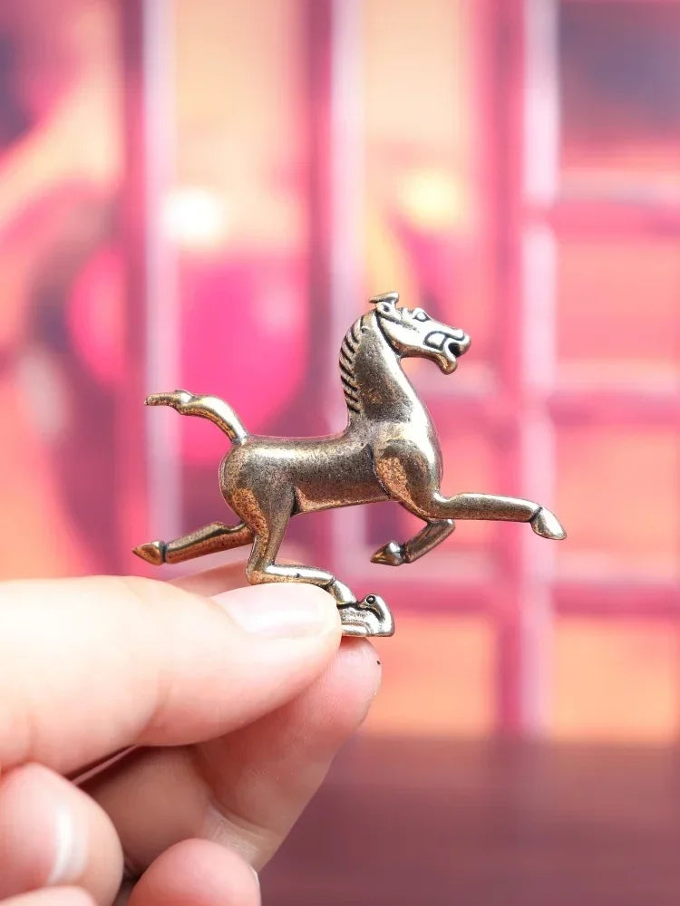 Ornament - Galloping Bronze Desktop