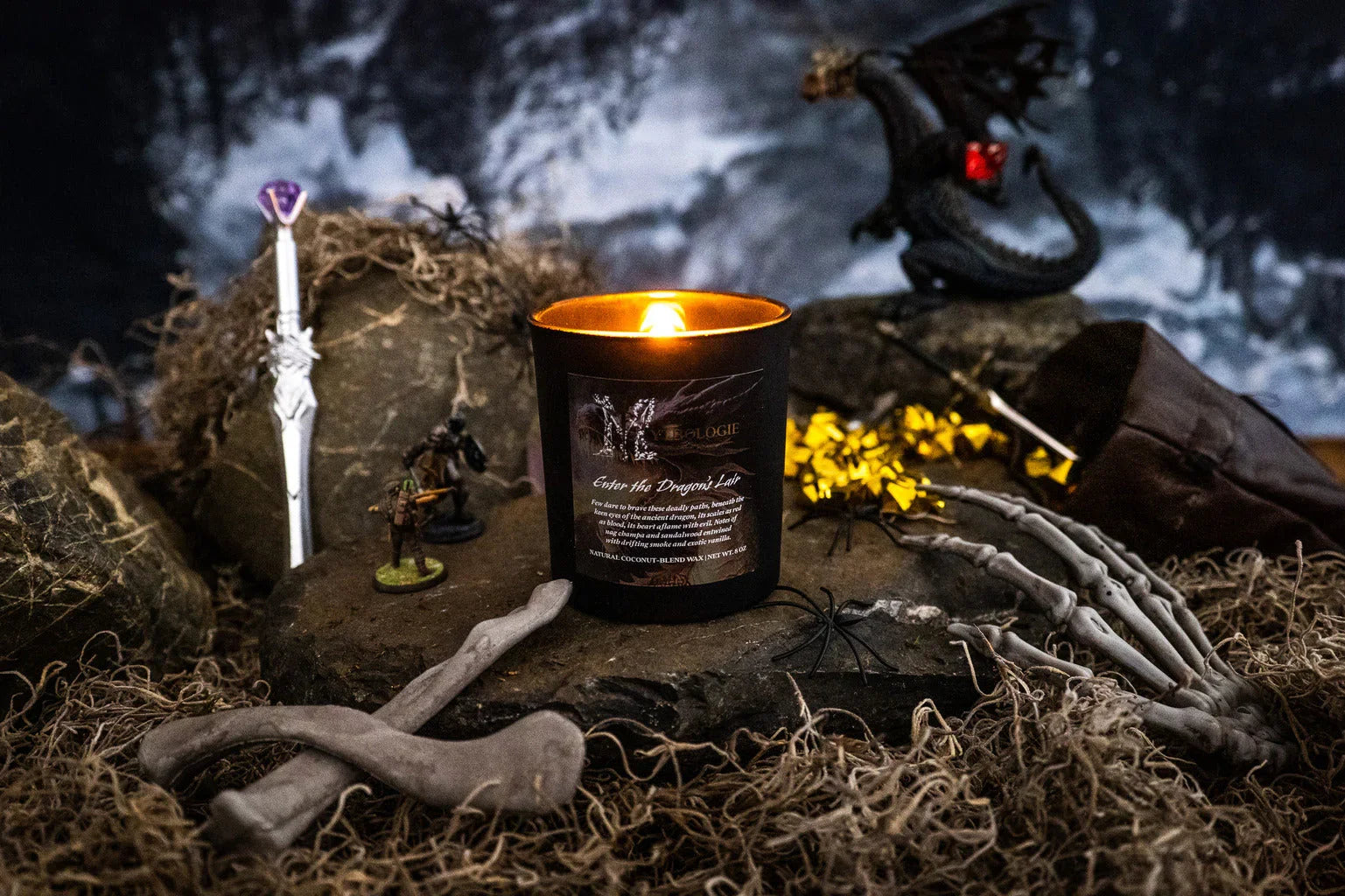 Enter the Dragon's Lair MythologieCandles