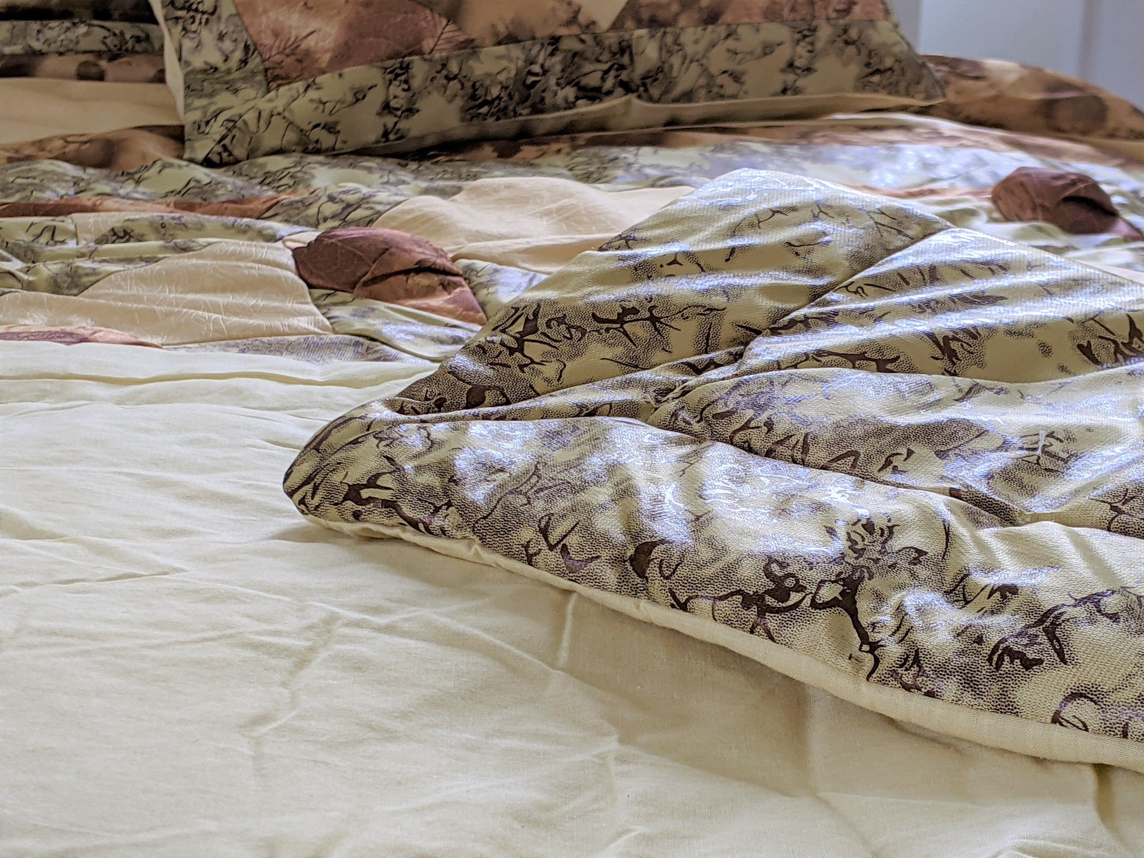 DaDa Bedding Country Rustic Camo Earthy Floral Sandy Beige Green Comforter Set (BM6118L-1) DaDalogy Bedding Collection