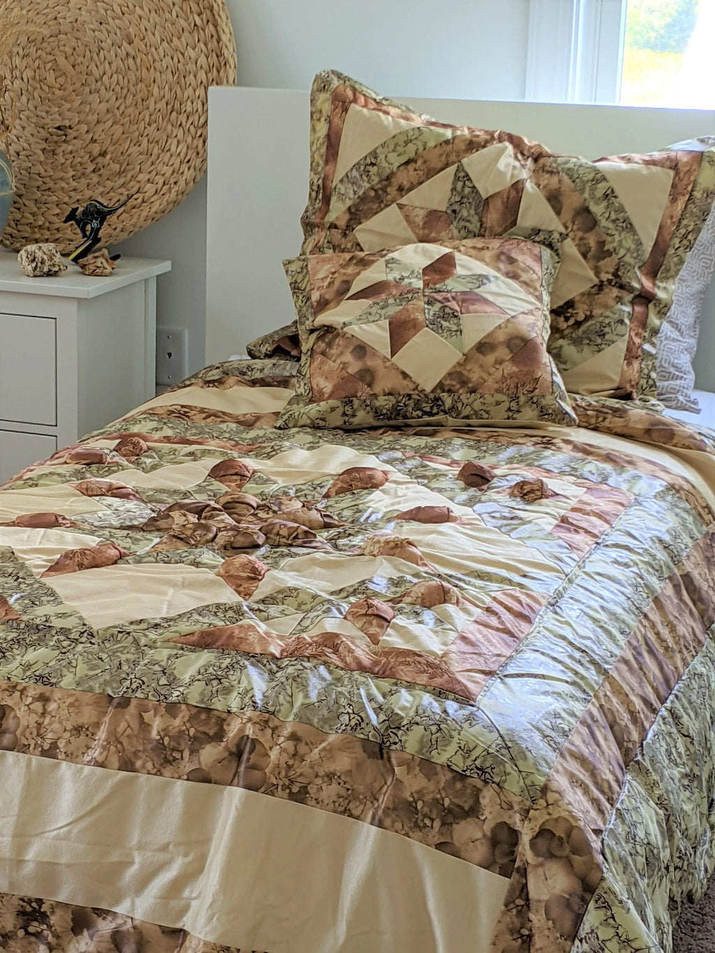 DaDa Bedding Country Rustic Camo Earthy Floral Sandy Beige Green Comforter Set (BM6118L-1) DaDalogy Bedding Collection