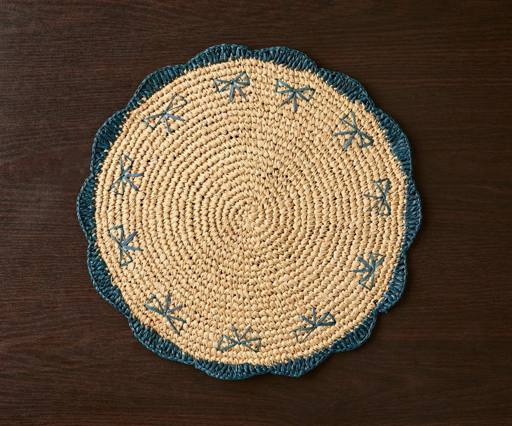 Payton James Handwoven Bow Placemats – Hand-Crocheted Raffia Palm Placemats – Unique Kitchen & Dining Table Decor – Handmade Tableware Payton James