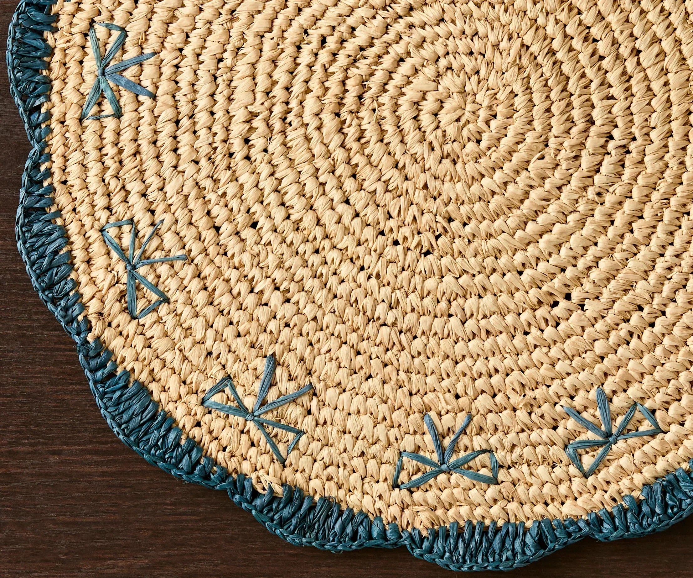 Payton James Handwoven Bow Placemats – Hand-Crocheted Raffia Palm Placemats – Unique Kitchen & Dining Table Decor – Handmade Tableware Payton James