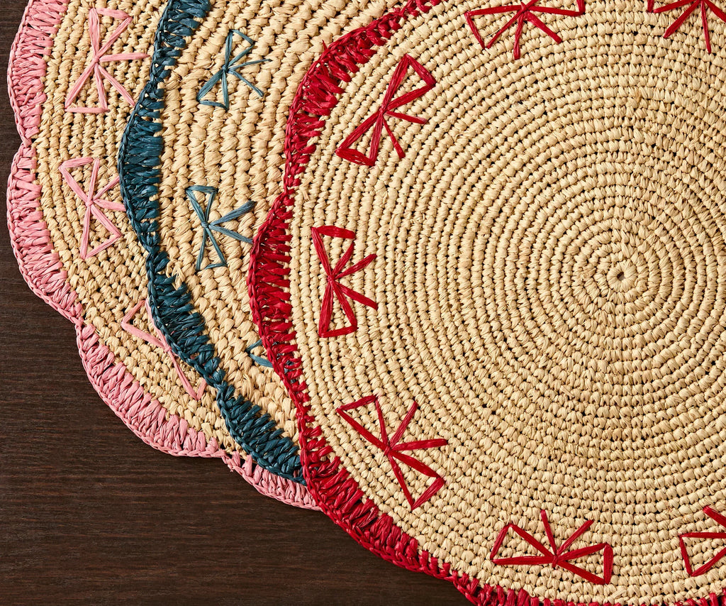 Payton James Handwoven Bow Placemats – Hand-Crocheted Raffia Palm Placemats – Unique Kitchen & Dining Table Decor – Handmade Tableware Payton James