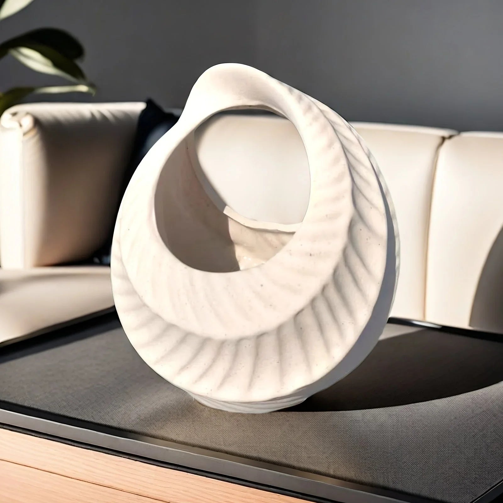 Ceramic Luxury Retreat Planter with Smooth Interior and Hydroponic Supplies, texture detail - House Of Avana