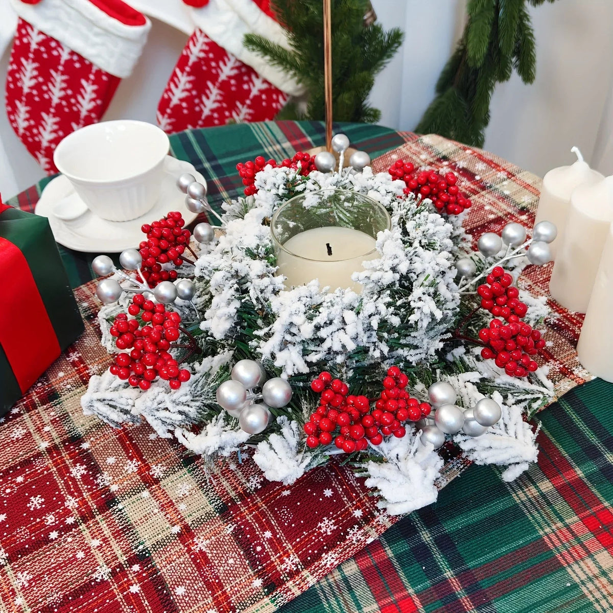 11.8-Inch Snow-Covered Red Berry Christmas Wreath - Realistic Snow Effect with Frosted Finish, All-Weather Resistant Artificial Flowers, Christma Candle Wreath, Christma Wreath, Christmas Home Decoration, Christmas Ornament, House Of Avana [[SKU:HOA-FLR-012]]