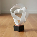 Modern Abstract Ribbon Sculpture – Luxury Resin Home Decor Ornament