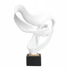 Modern Abstract Ribbon Sculpture – Luxury Resin Home Decor Ornament