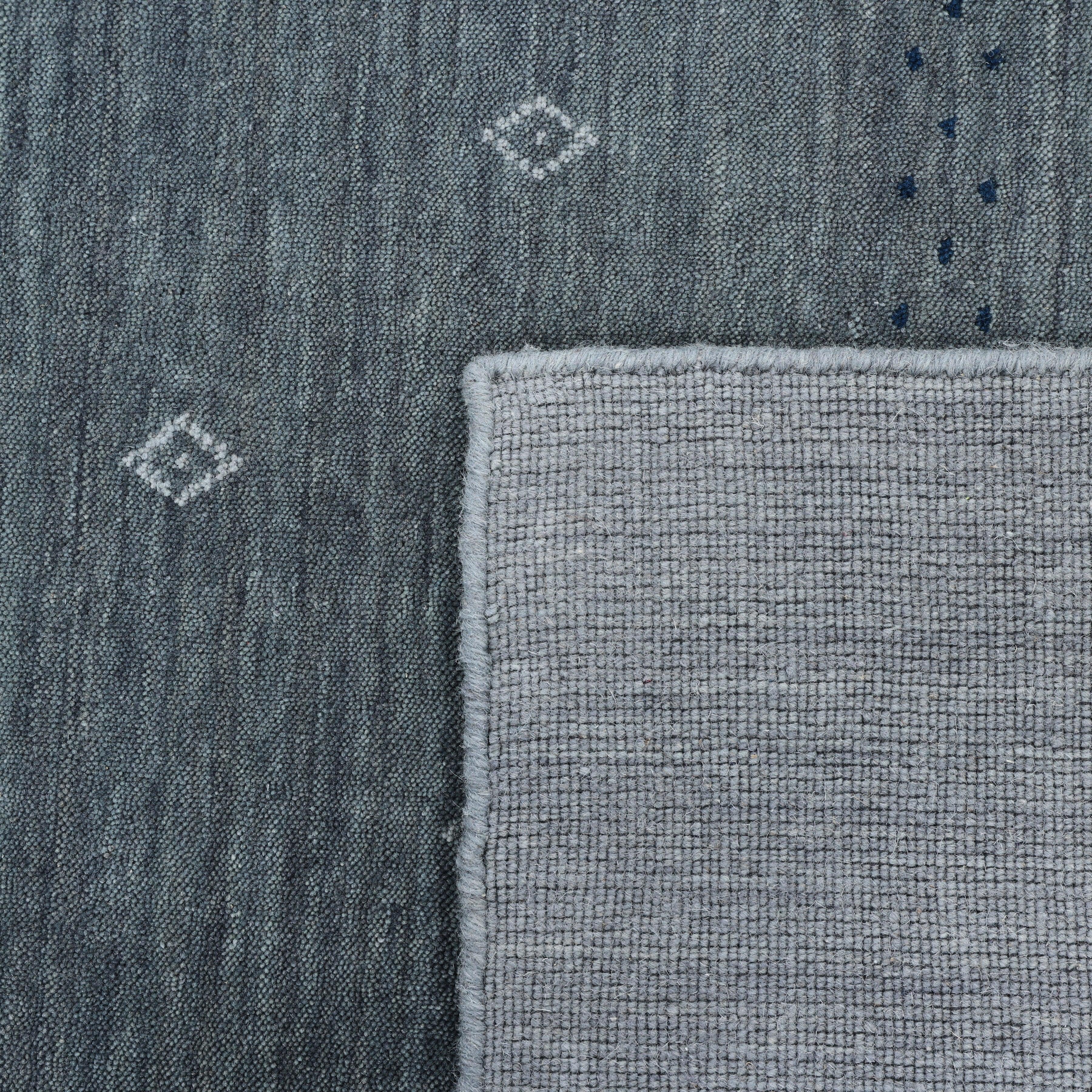 Simi, Handmade Area Rug - Gray Solo Rugs