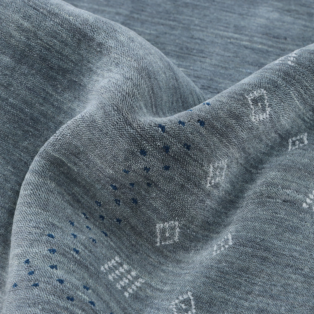 Simi, Handmade Area Rug - Gray Solo Rugs