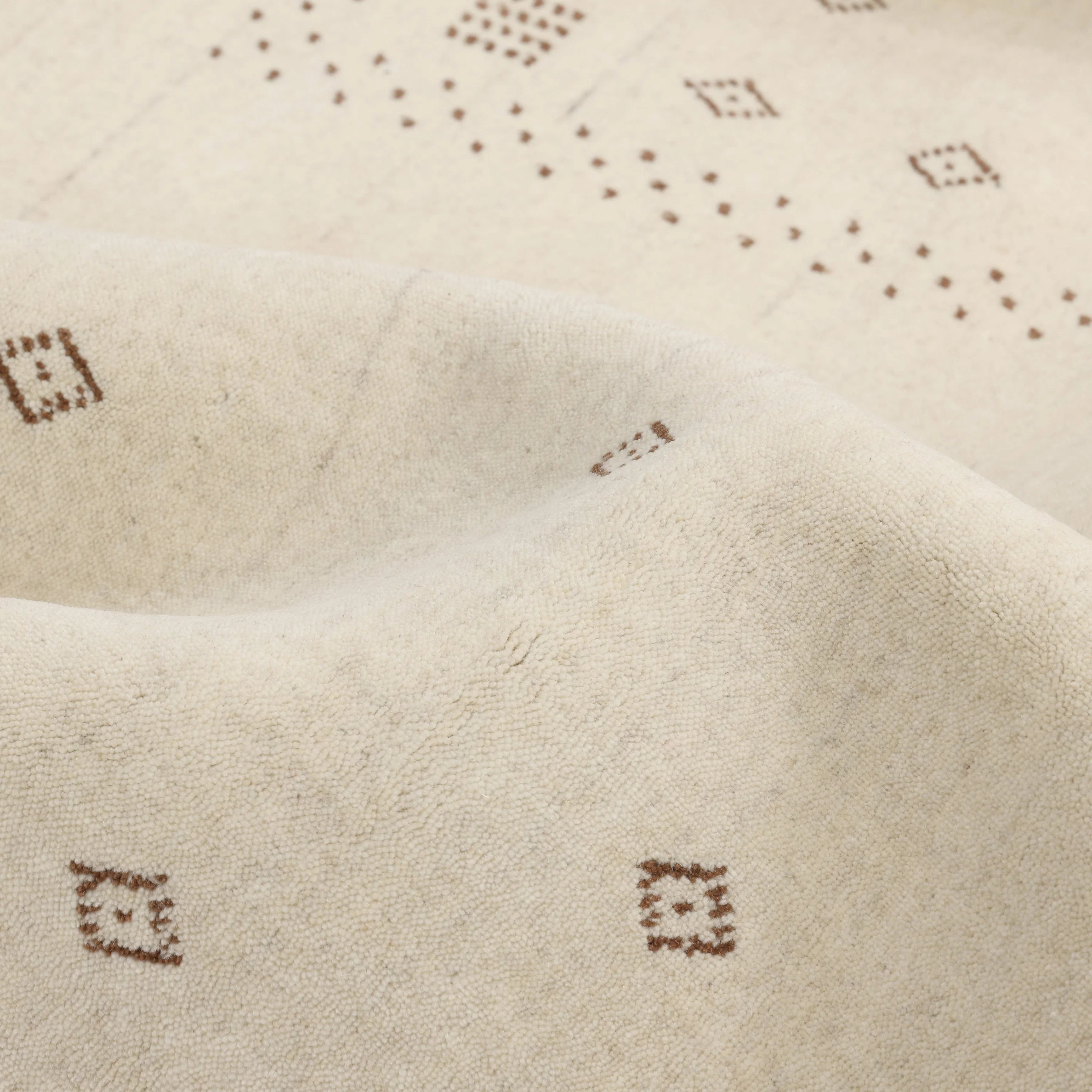 Simi, Handmade Area Rug - Ivory Solo Rugs