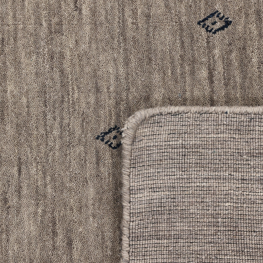 Simi, Handmade Area Rug - Brown Solo Rugs