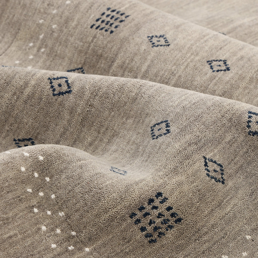 Simi, Handmade Area Rug - Brown Solo Rugs