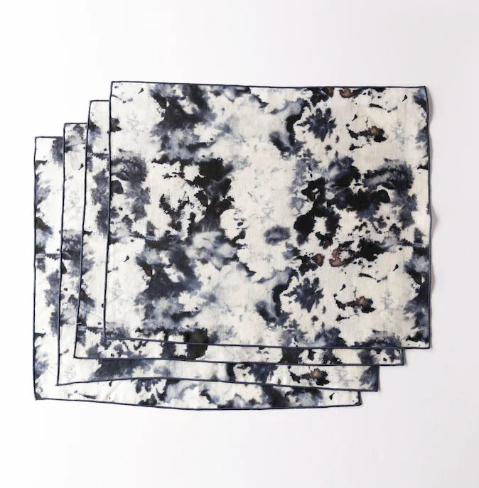 Grey Marble Placemat www.goldie-home.com
