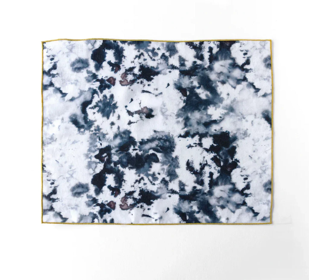 Grey Marble Placemat www.goldie-home.com