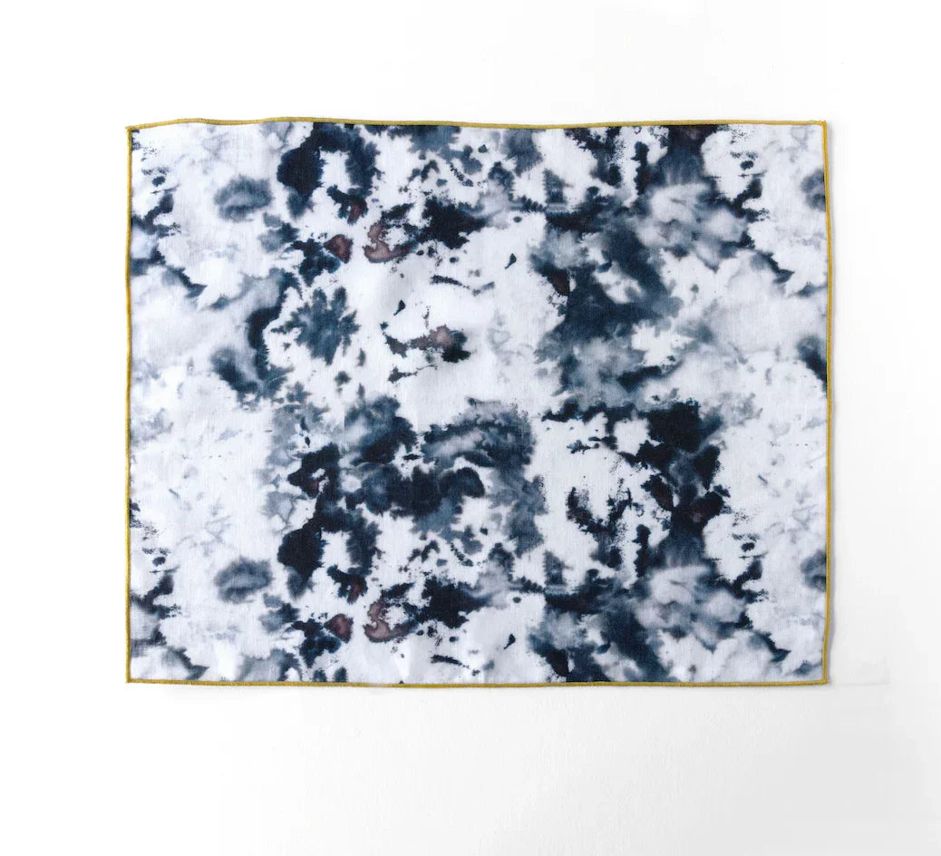 Grey Marble Placemat www.goldie-home.com