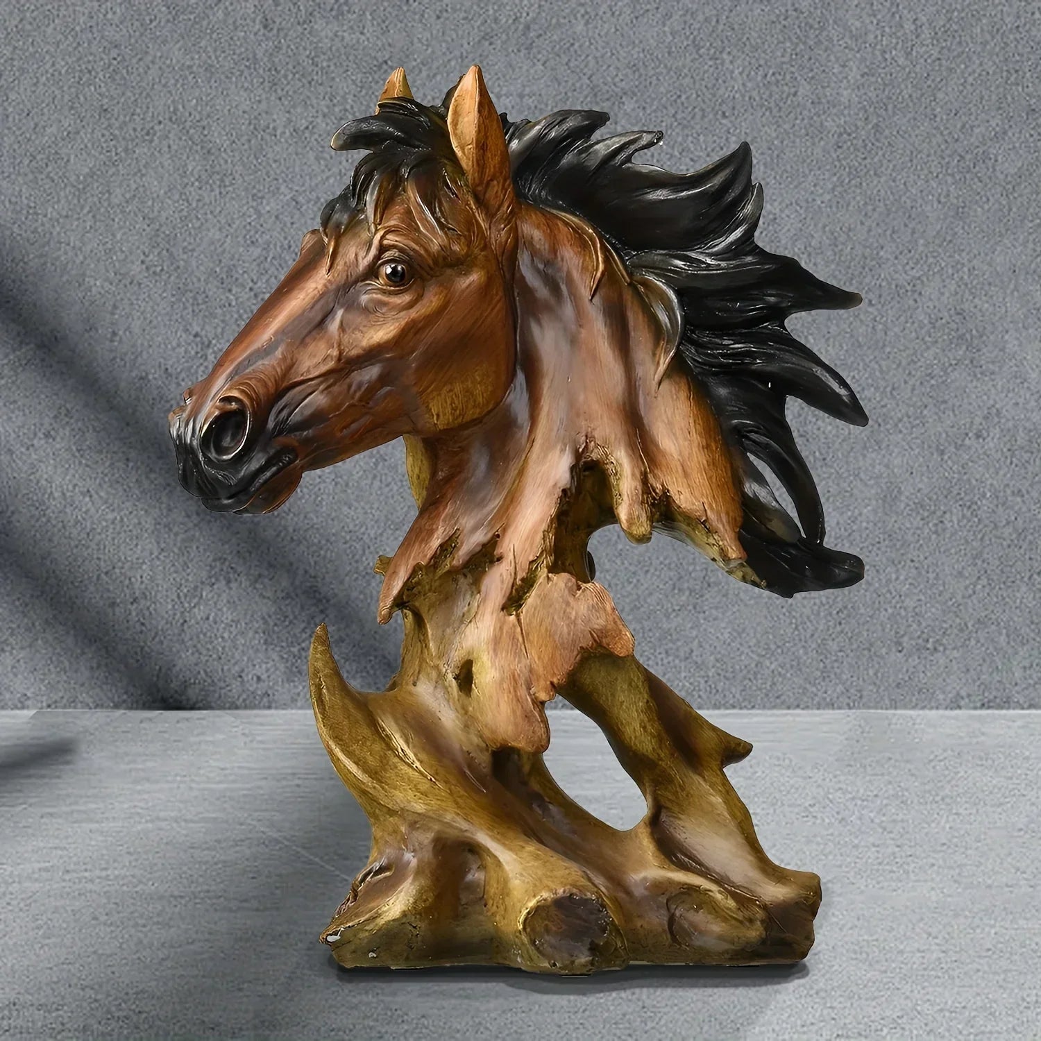 Horse Head Sculpture, front view - House Of Avana