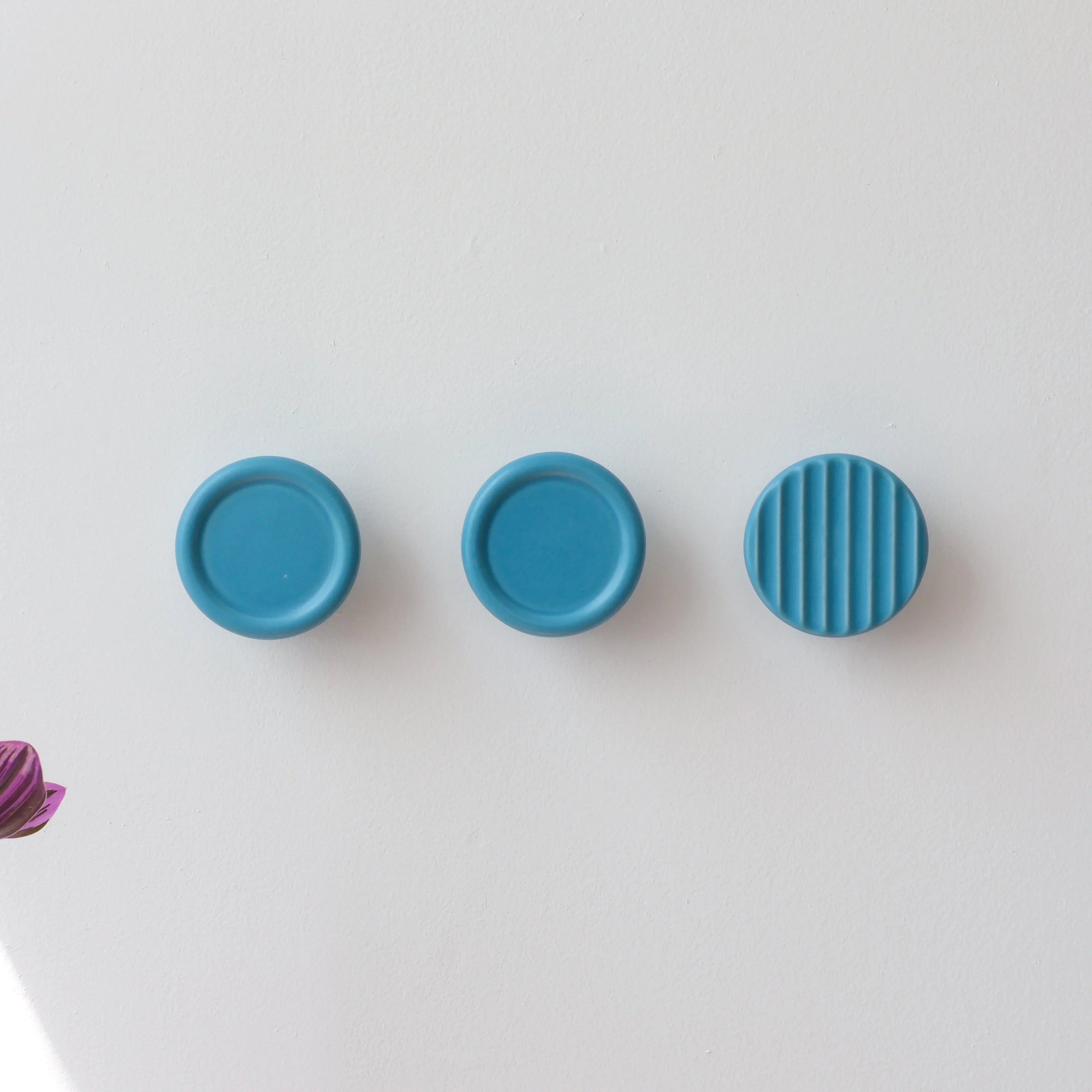 Sequence coat hook - Fluted Misewell