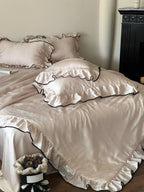 Silky Ruffle Blanket Comforter Set / White Ever Lasting