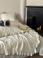 Silky Ruffle Blanket Comforter Set / White Ever Lasting