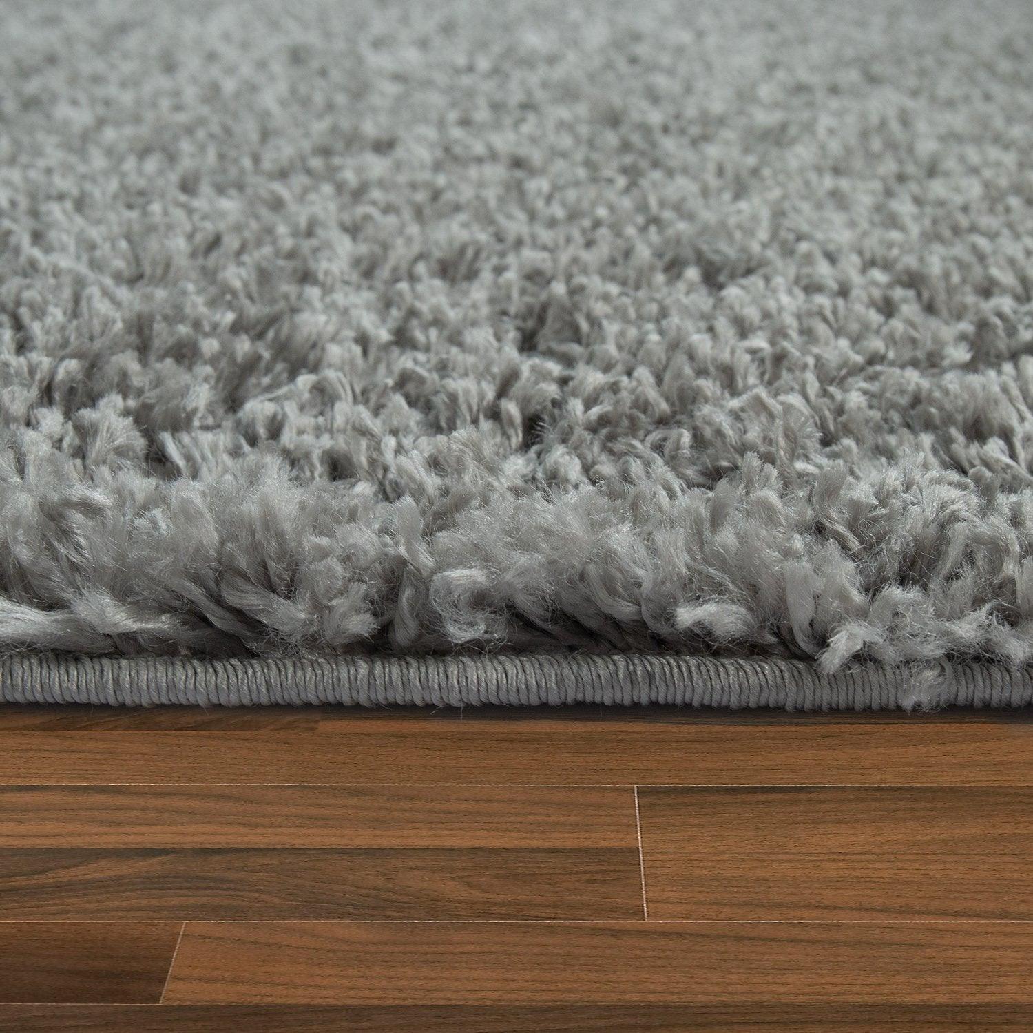 Simple High-pile Rug Gray Living Room Robust, side view - House Of Avana