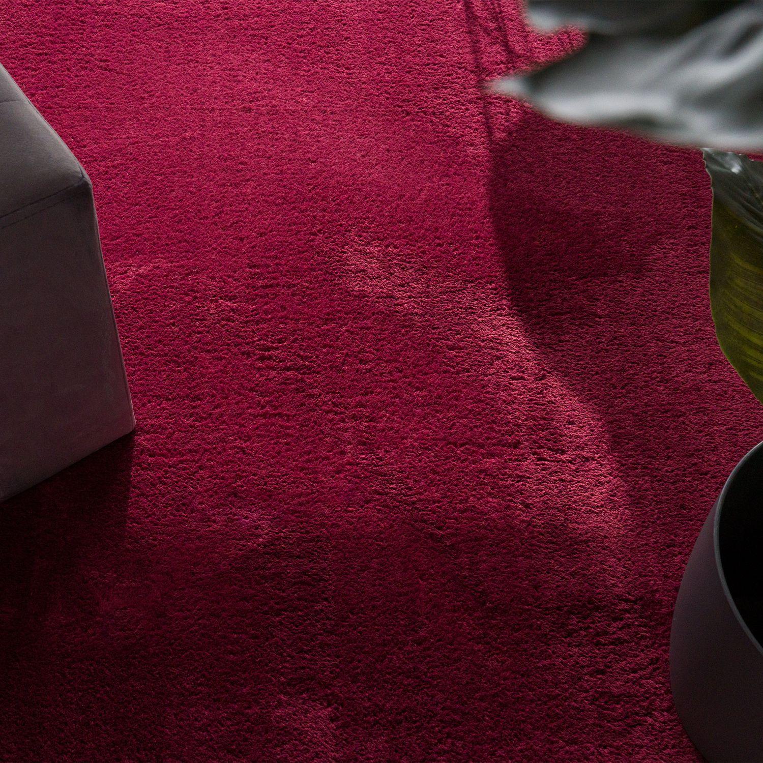 Soft Area Rug with Anti-slip Backing Washable - Red, top view - House Of Avana