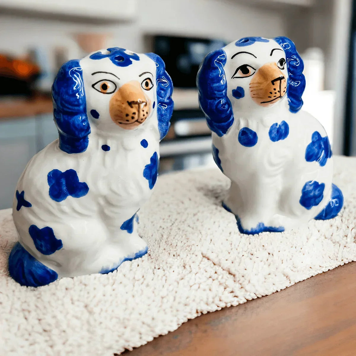 Staffordshire Shakers Gia Roma