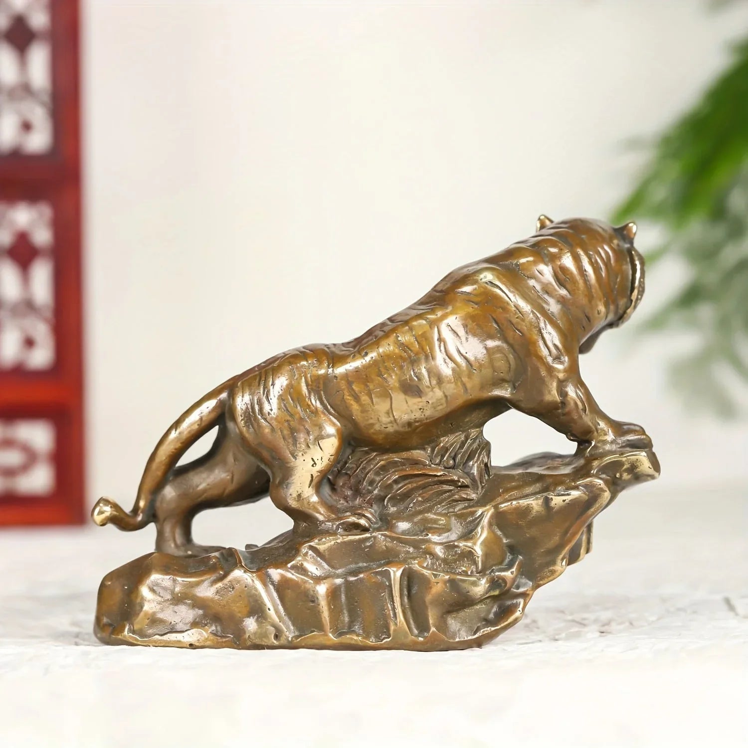 Vintage-style Brass Tiger Figurine - Realistic Climbing Tiger Design, Durable Indoor/outdoor Decor for... - House Of Avana