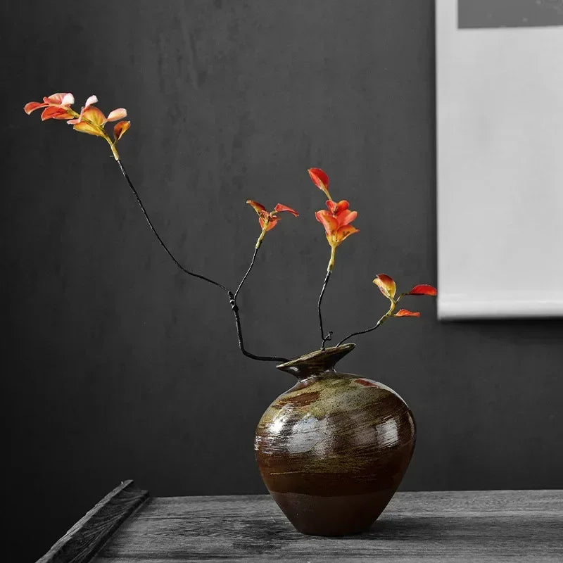 Vase - Decorative Terracotta Black, detail shot - House Of Avana