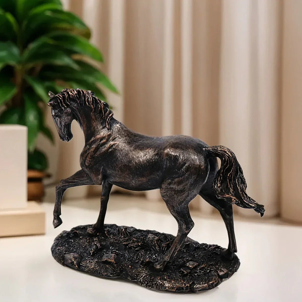 [Vintage Horse Sculpture] Elegant 8.26" Black Resin Horse Sculpture | Vintage Style Golden Accents, Multi-Use Home & Office Decor for Bookshelves, Living Room, TV Stands, Animal Collectibles, Gift Ideas, Office Desk Decoratio House Of Avana