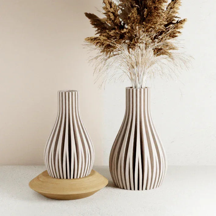 Willow Vase, close-up view - House Of Avana