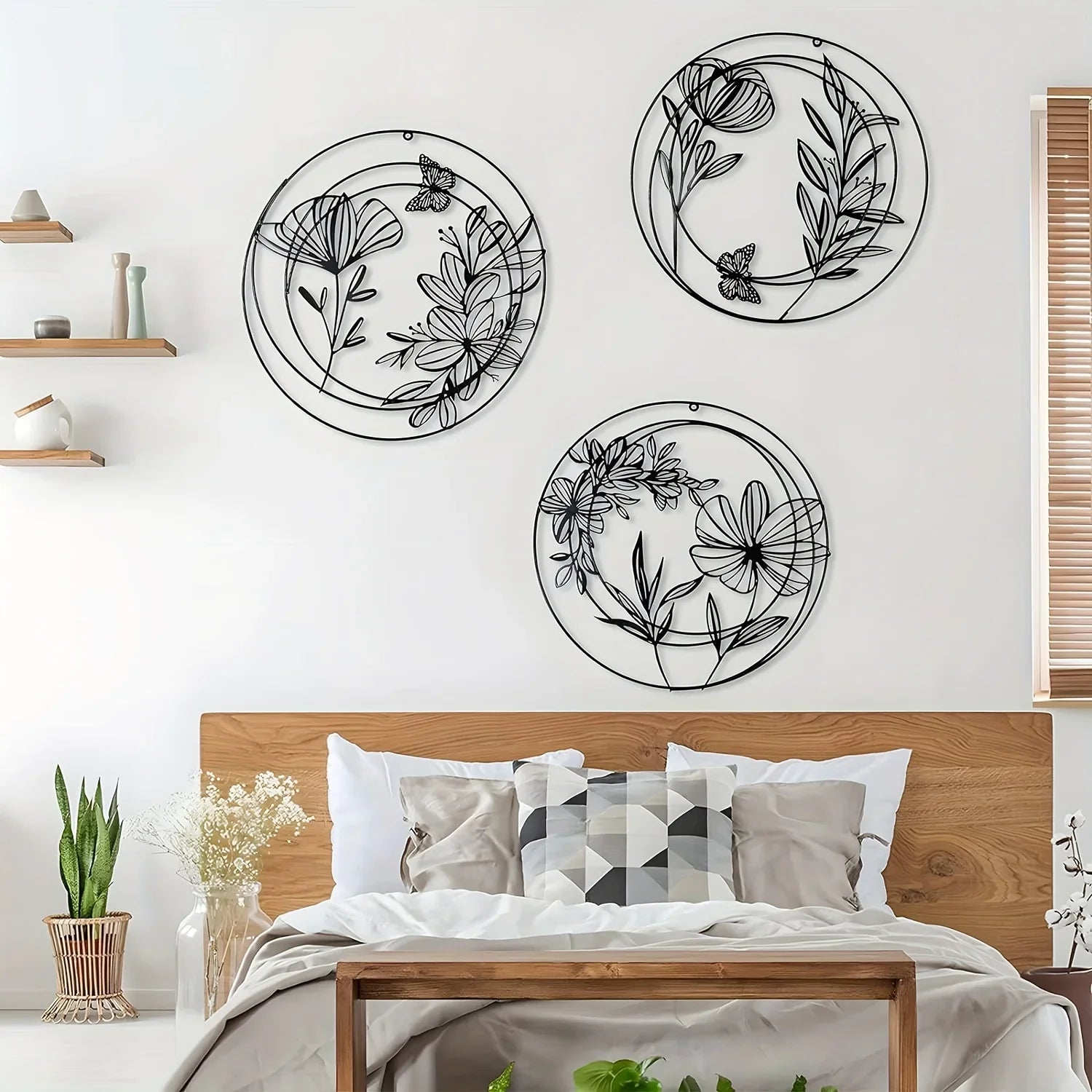 Black metal abstract flower decorations, round hanging design - House of Avana