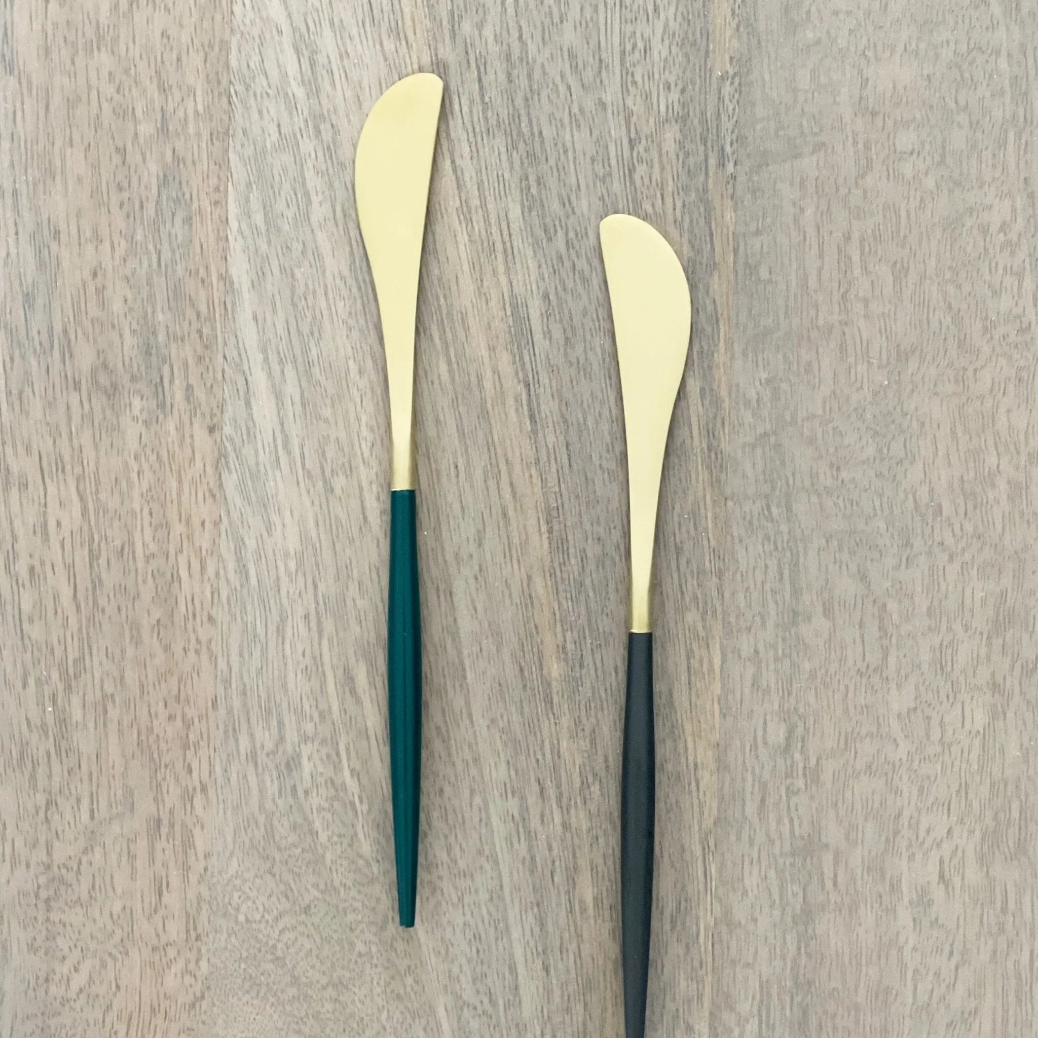 Altin Butter Knife - Set of 4 Tea + Linen