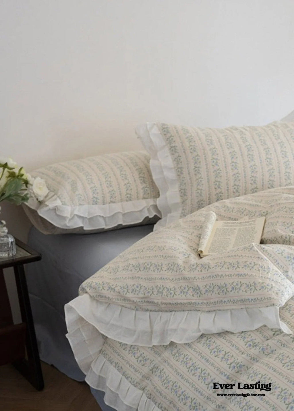 Annie Lace Ruffle Floral Bedding Set / Pink Ever Lasting