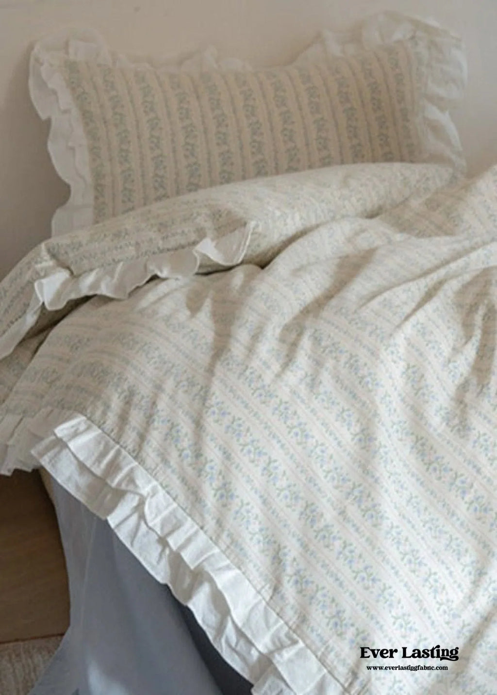 Annie Lace Ruffle Floral Bedding Set / Pink Ever Lasting