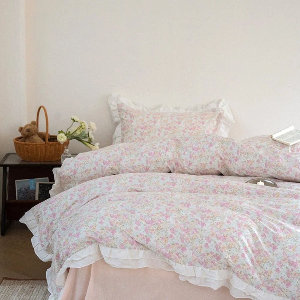 Annie Lace Ruffle Floral Bedding Set / Pink Ever Lasting
