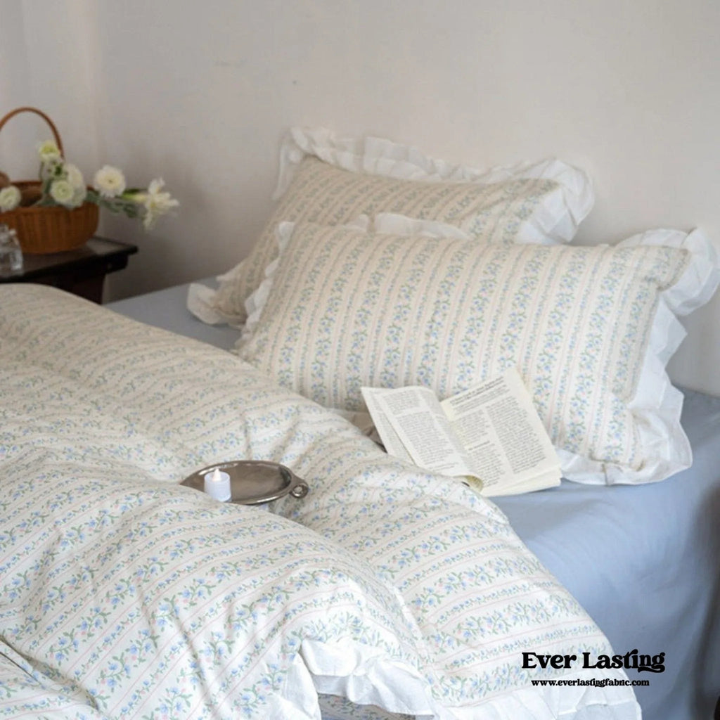 Annie Lace Ruffle Floral Bedding Set / Pink Ever Lasting