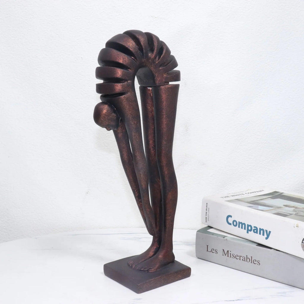 Bending Figure Sculpture – Black Resin [[SKU:HOA-SCU-563]]