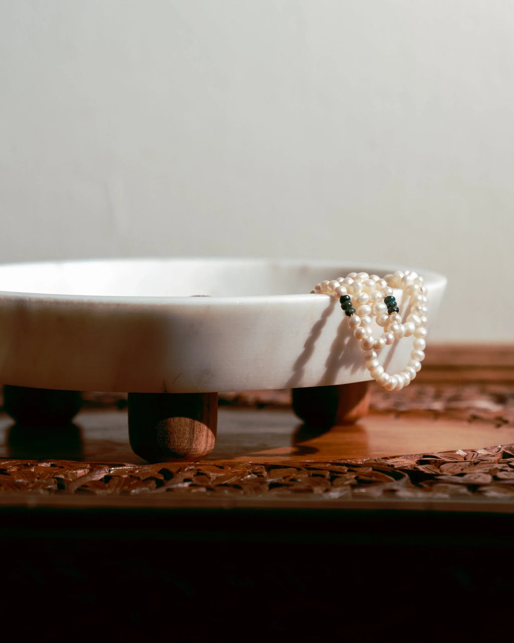 Banswara Marble Tray, detail shot - House Of Avana