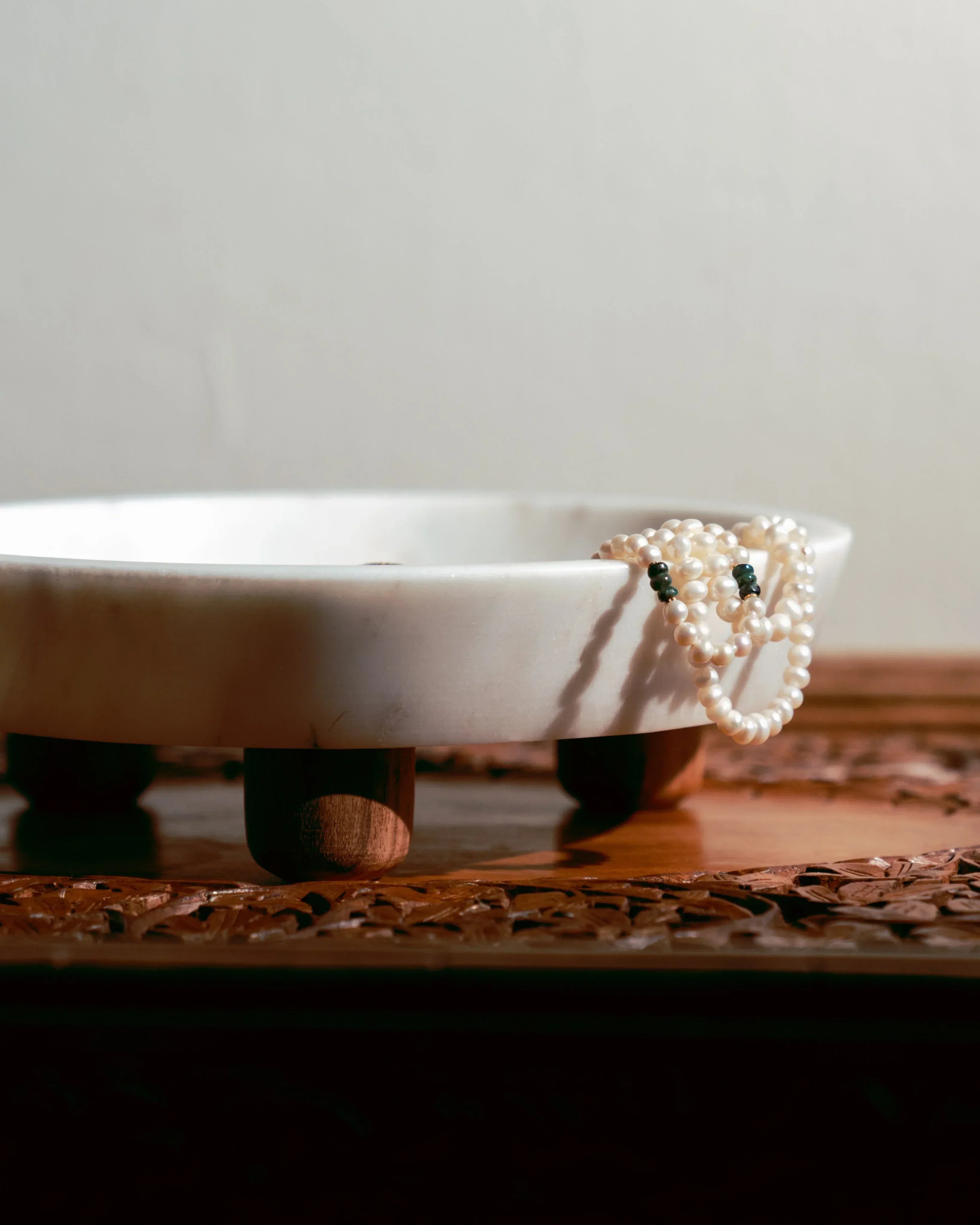 Banswara Marble Tray, detail shot - House Of Avana