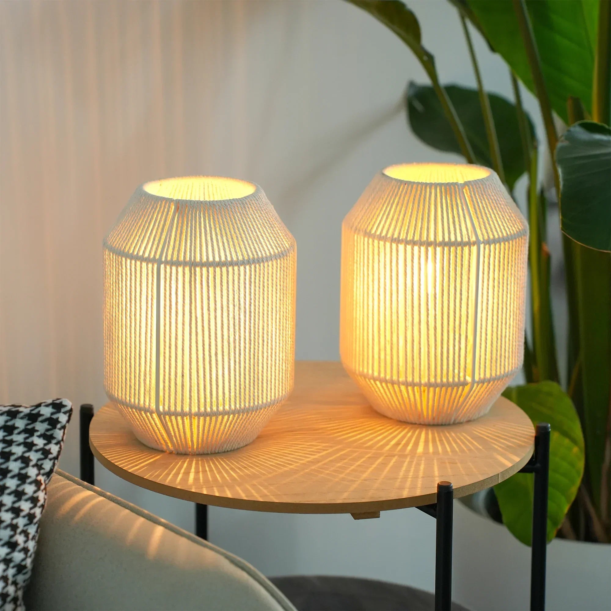 Set of 2 Woven Lamp shade Table Lamps-0