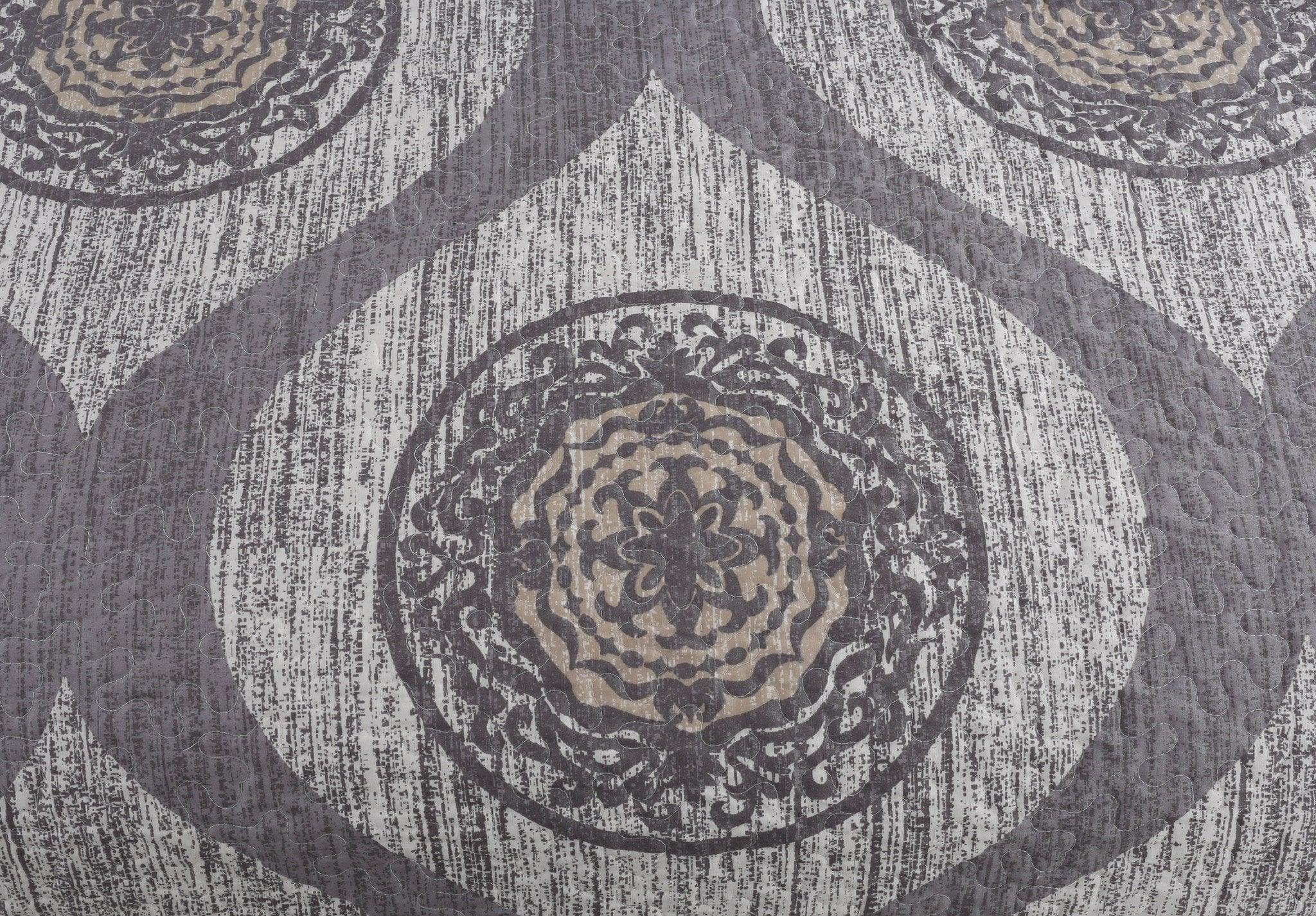 DaDa Bedding Rustic Grey Mosaic Distressed Medallion Reversible Quilted Bedspread Set (SD16299) DaDalogy Bedding Collection