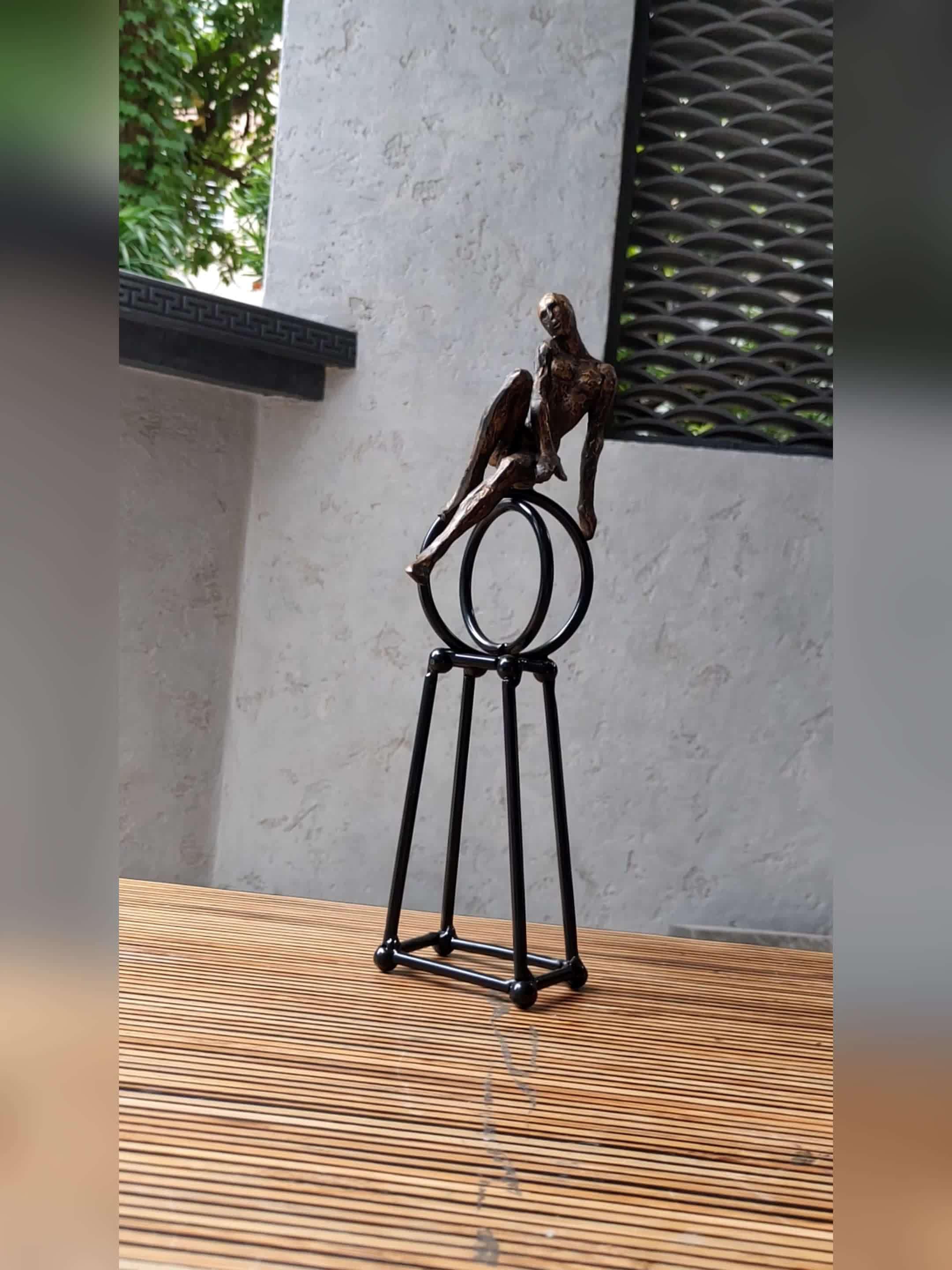 Modern Iron Sculpture - Abstract Figure Black, close-up view - House Of Avana