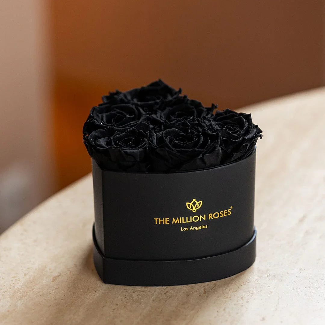 Baby Heart Black Box | Black Roses, front view - House Of Avana