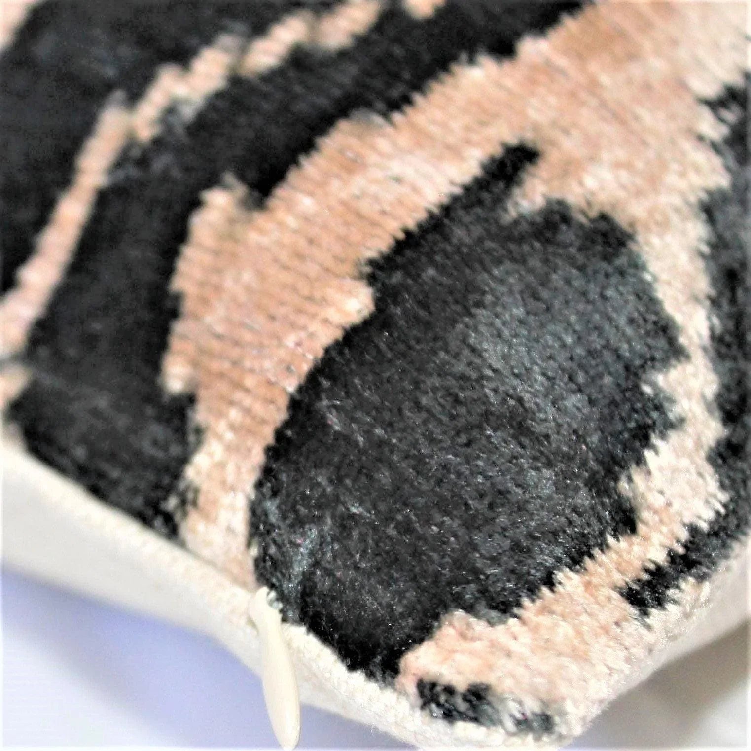 Canvello Handmade Black and Gold Pillows, detail shot - House Of Avana