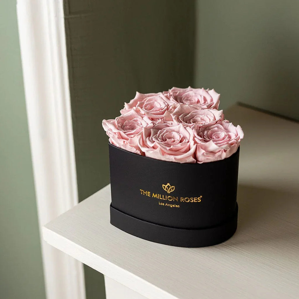 Baby Heart Black Box | Light Pink Roses, front view - House Of Avana