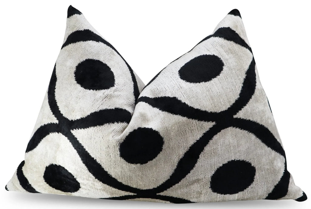 Canvello Luxury Decorative Black White Throw Pillow | X in (40 X Cm), side view - House Of Avana