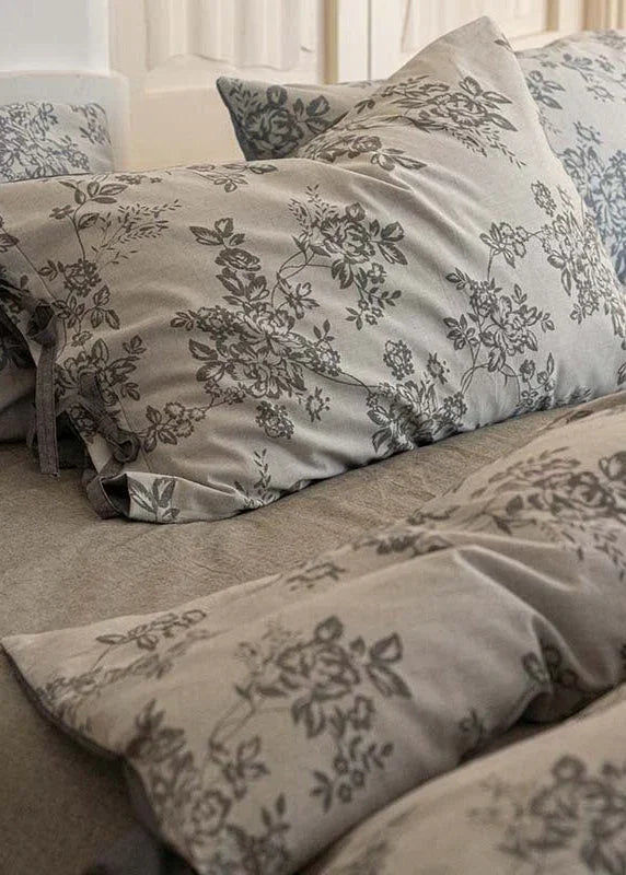 Bonnie Ribbon Bow Tie Floral Bedding Set / Brown Ever Lasting