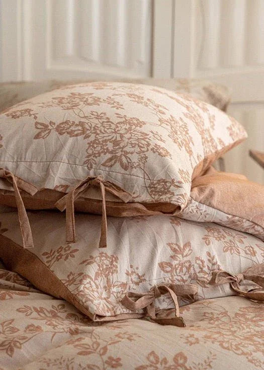 Bonnie Ribbon Bow Tie Floral Bedding Set / Pink Ever Lasting