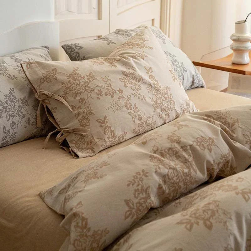 Bonnie Ribbon Bow Tie Floral Bedding Set / Brown Ever Lasting