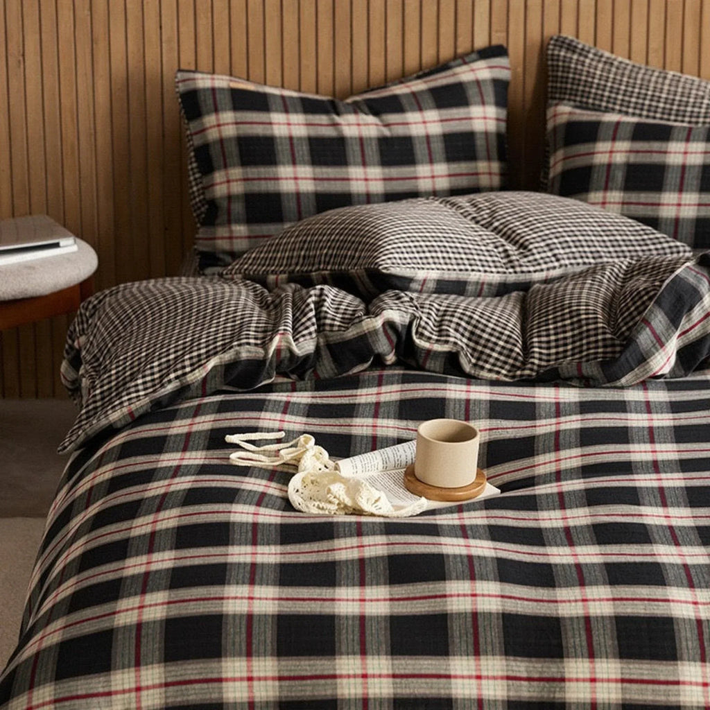 British Vintage Plaid Bedding Set / Black Ever Lasting